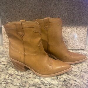 Sun + Stone Women’s Boots | 8M | NWOT/B